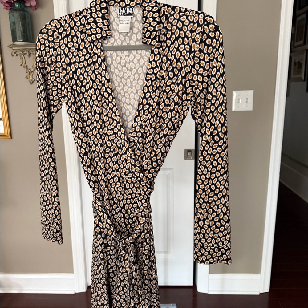 Diane Von Furstenberg Black Dress with Tan Spot Print